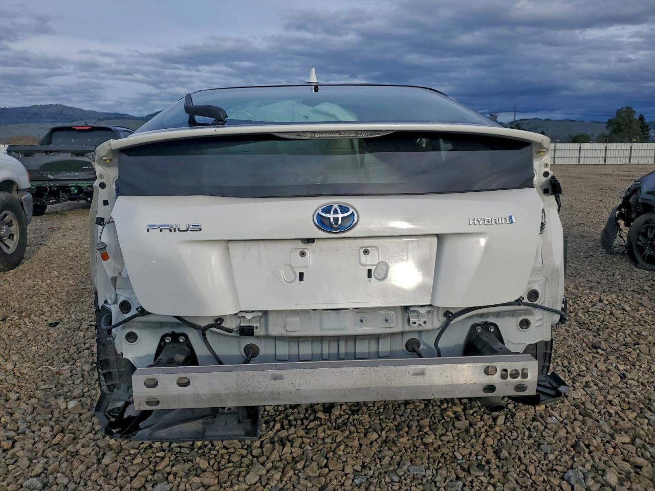 2018 Toyota Prius - Фото 6