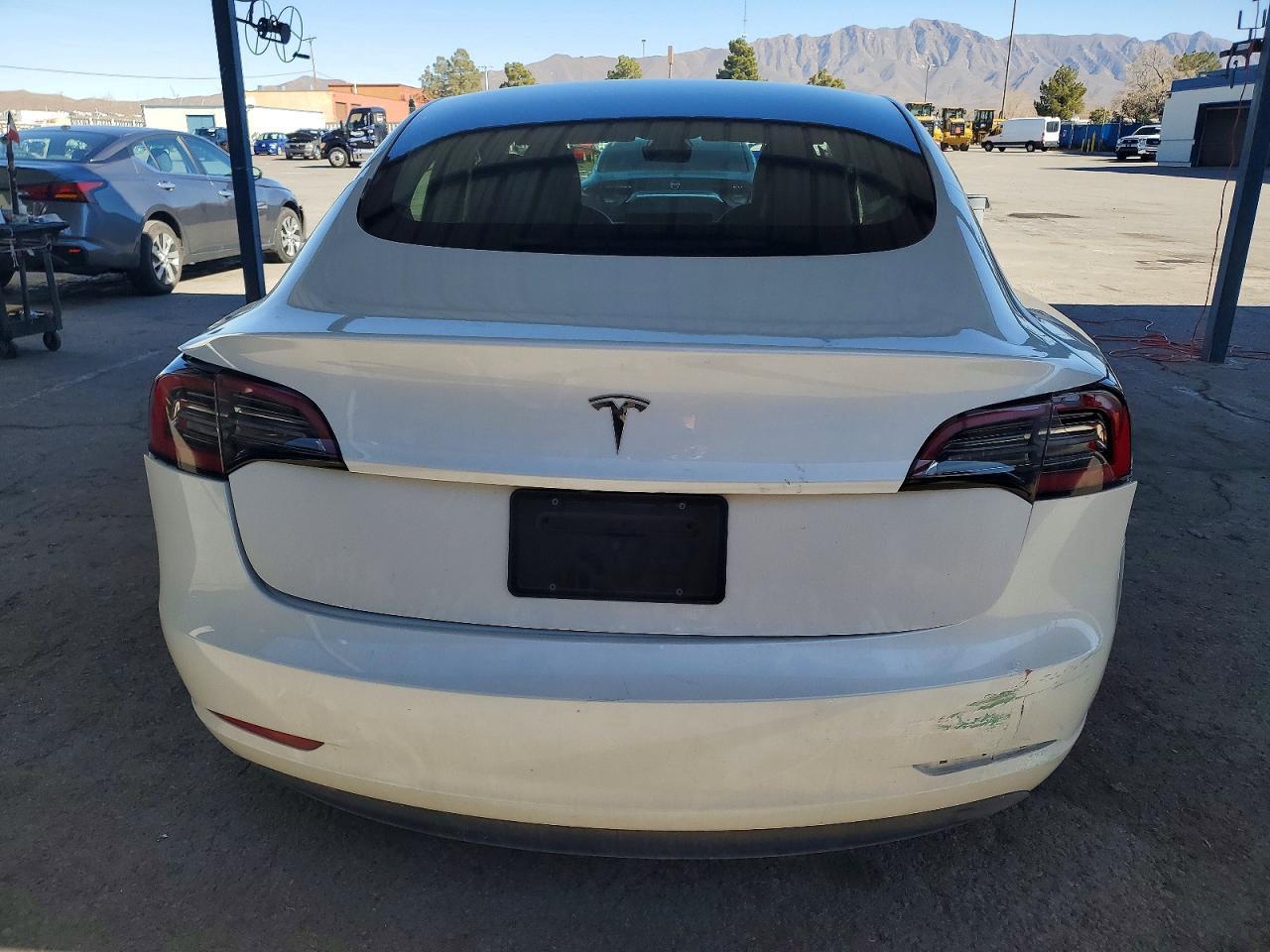 2023 Tesla Model 3 - Image 6