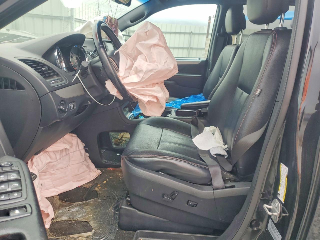 2017 Dodge Grand Caravan Gt - Image 7