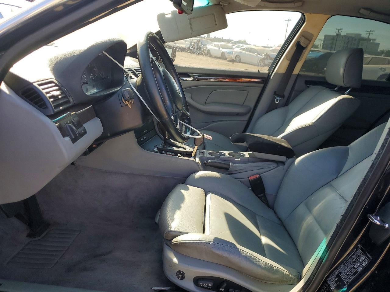 2004 BMW 330 I - Фото 7