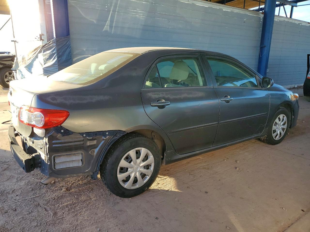 2013 Toyota Corolla - Фото 3
