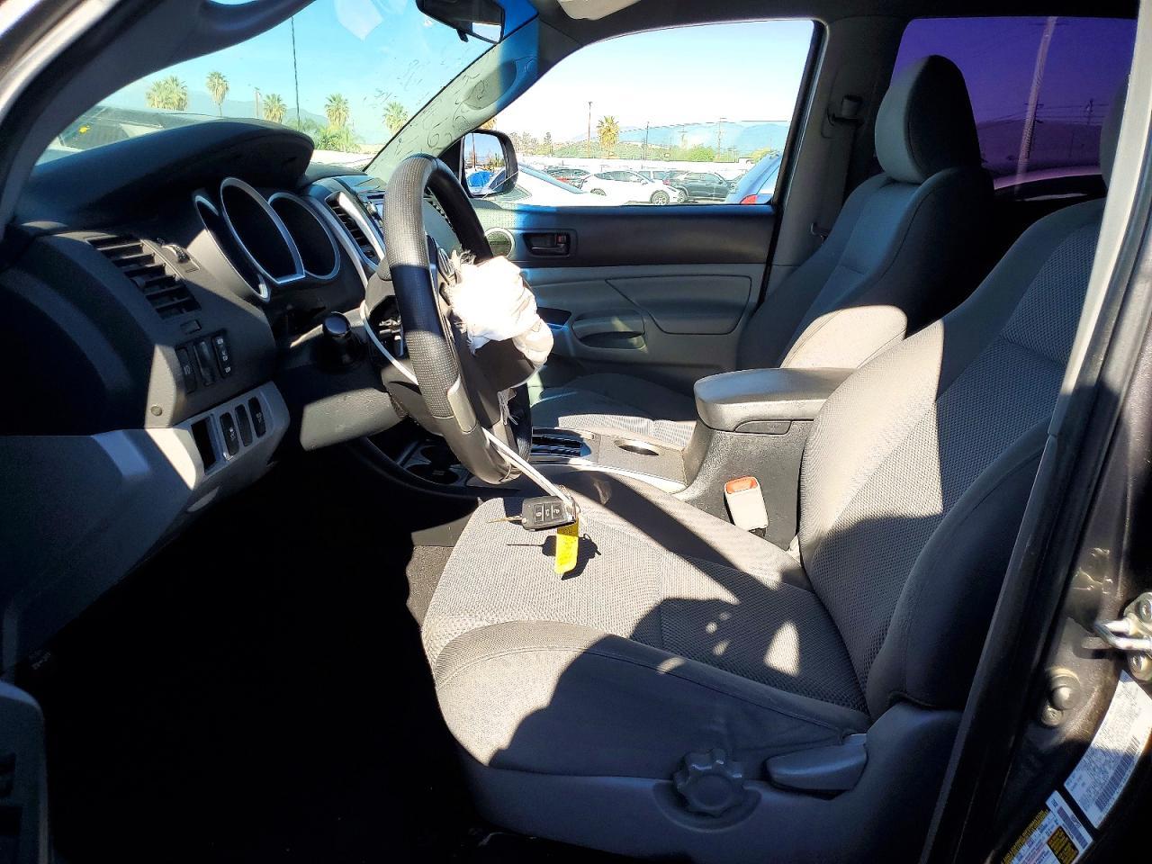 2014 Toyota Tacoma Double Cab - Image 7