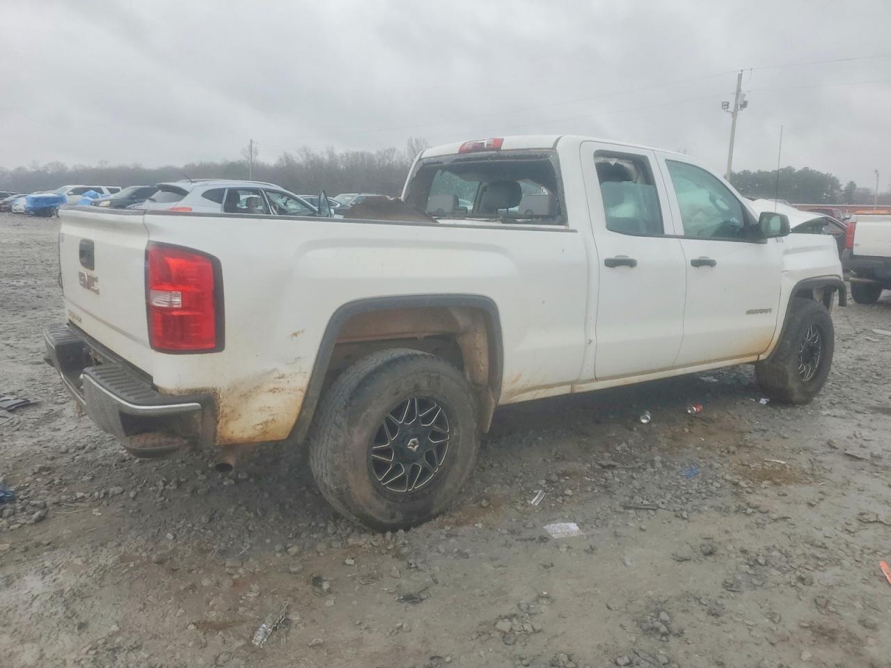 2014 GMC Sierra C1500 - Image 3