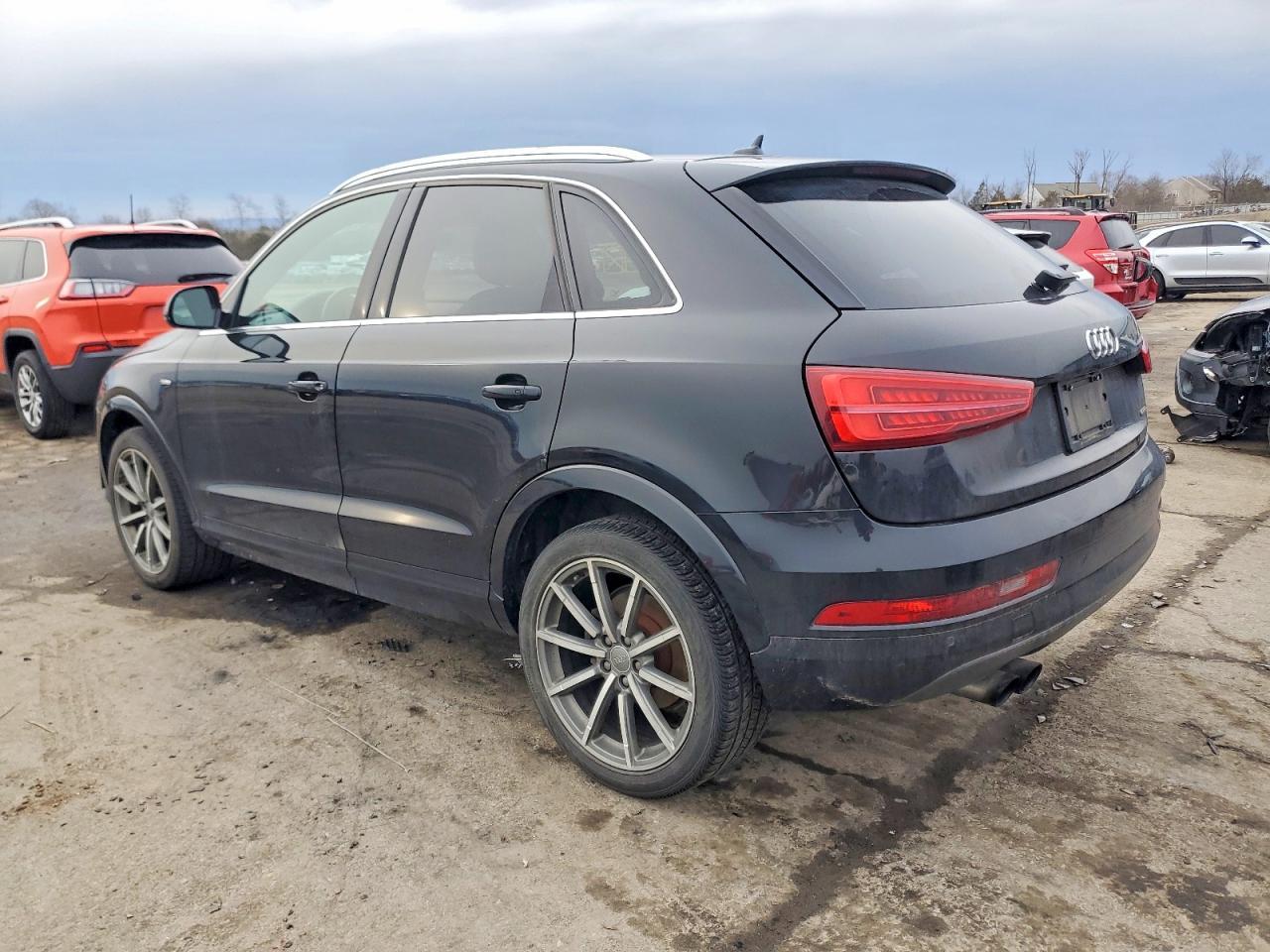 2018 Audi Q3 Premium Plus - Фото 2