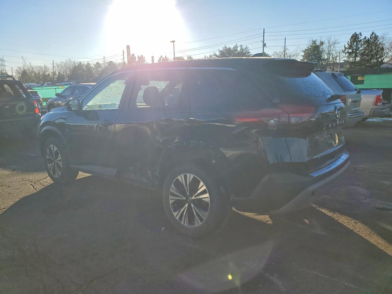 2021 Nissan Rogue Sv - Фото 2