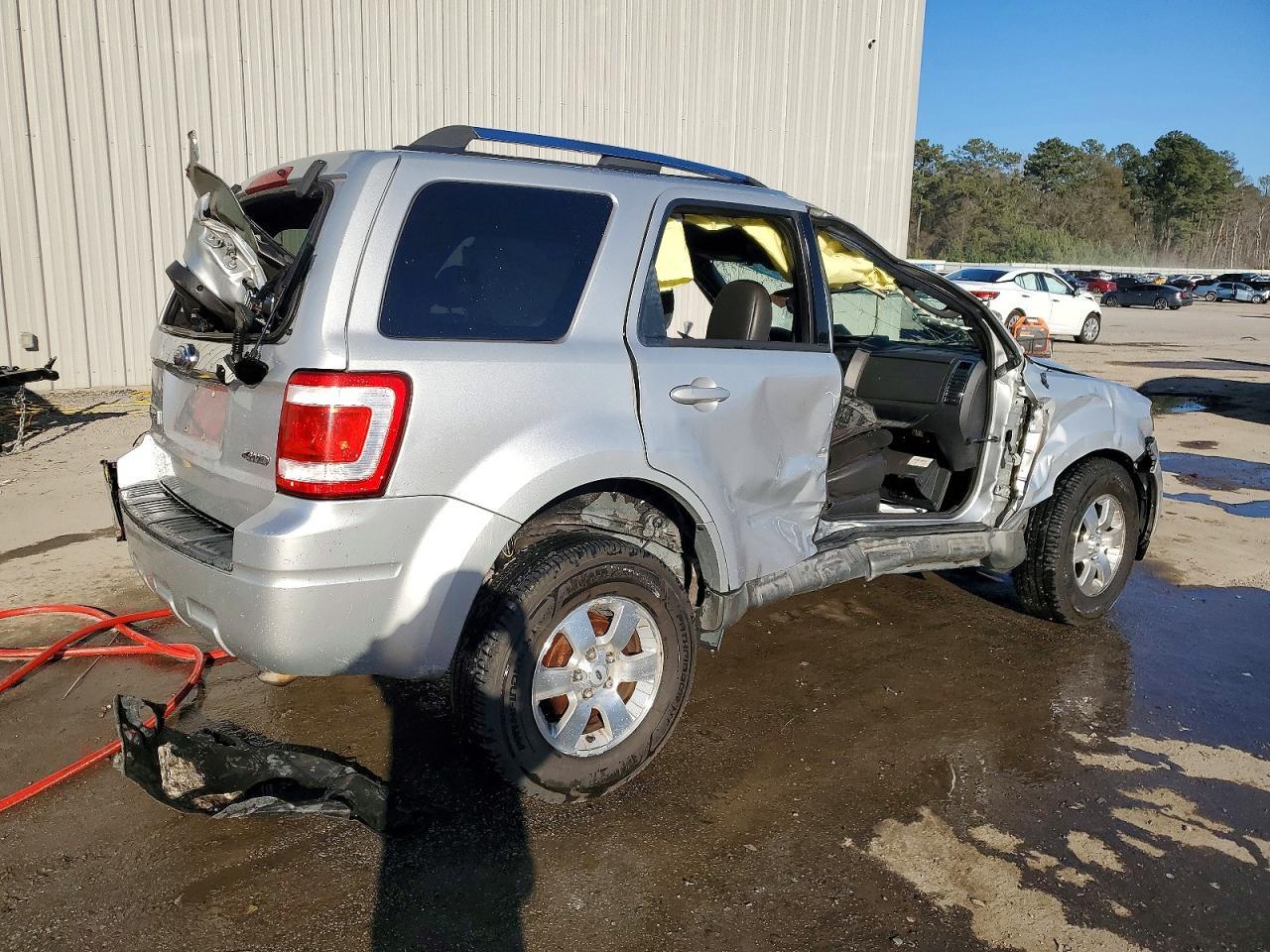 2009 Ford Escape Limited - Image 3