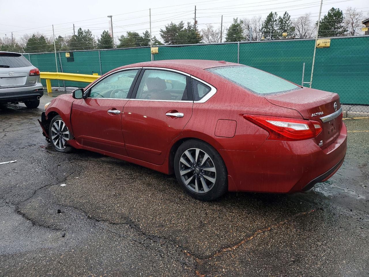 2016 Nissan Altima 2.5 - Фото 2