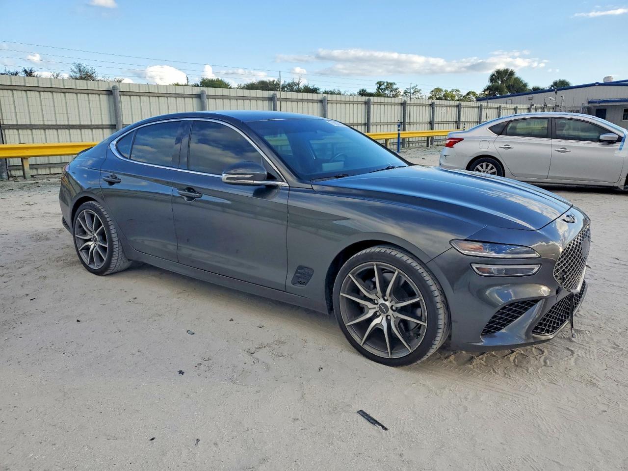 2022 Genesis G70 3.3T Standard - Image 4