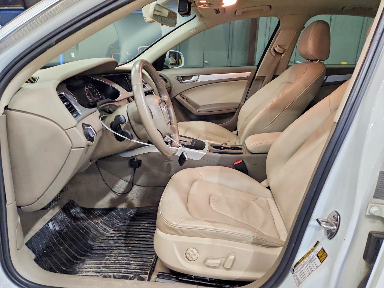 2010 Audi A4 Premium Plus - Фото 7