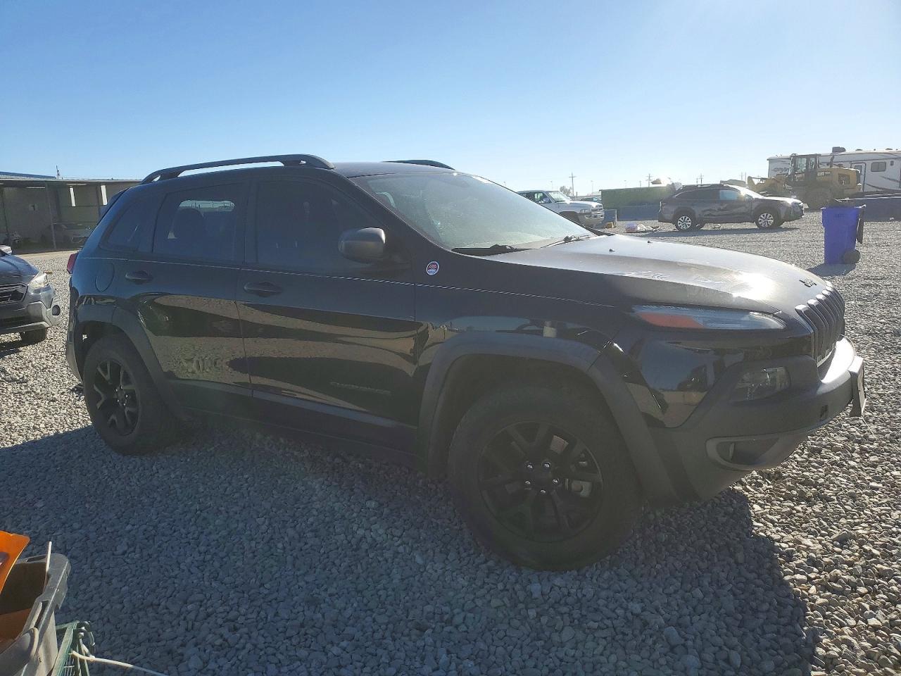 2015 Jeep Cherokee Trailhawk - Image 4
