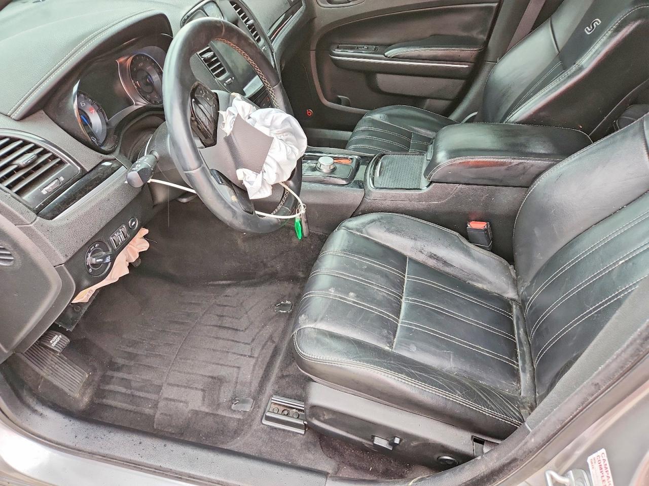 2018 Chrysler 300 S - Image 7