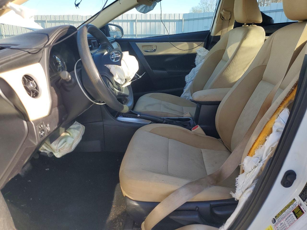 2017 Toyota Corolla L - Фото 7