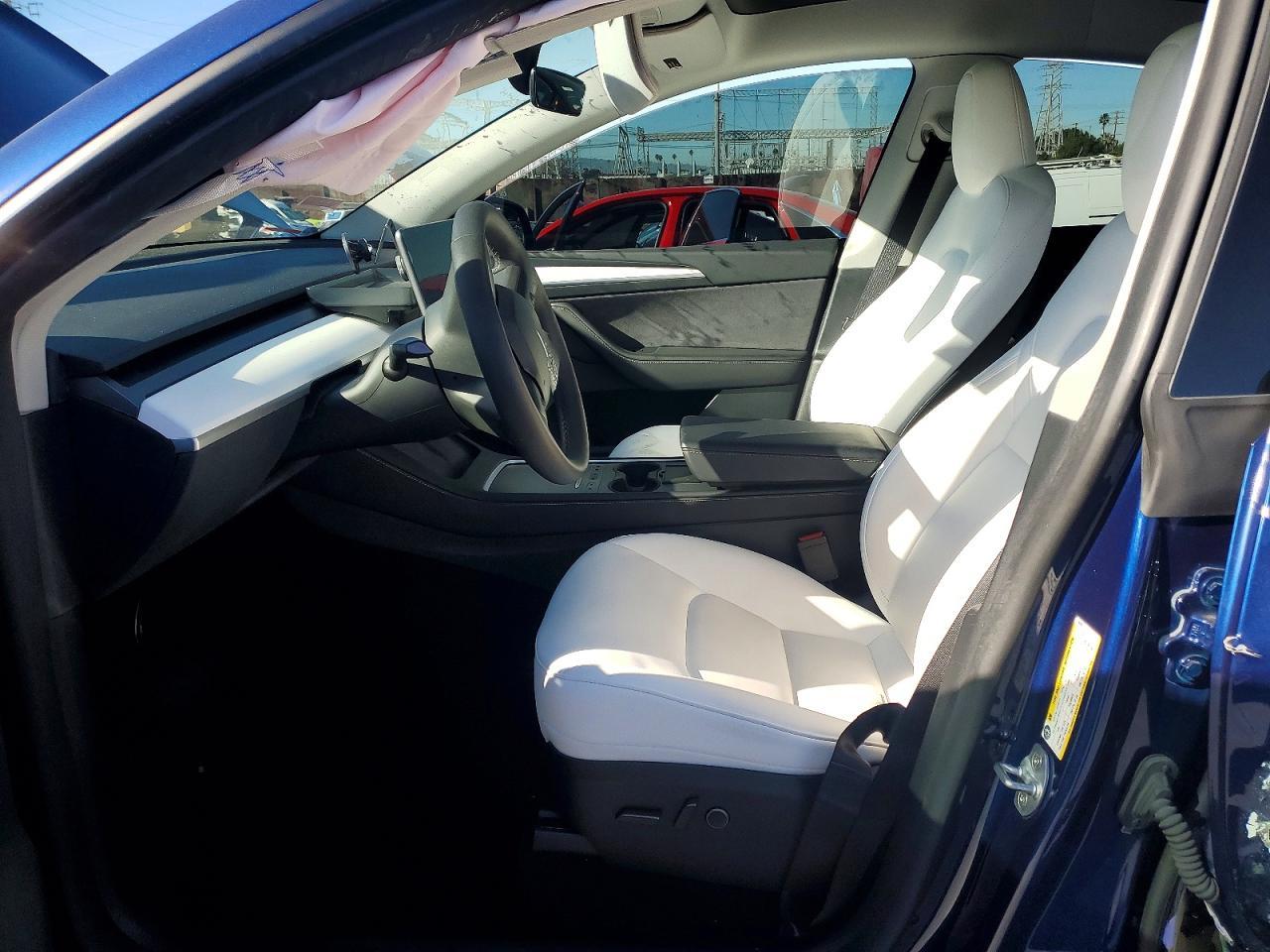 2024 Tesla Model Y - Фото 7