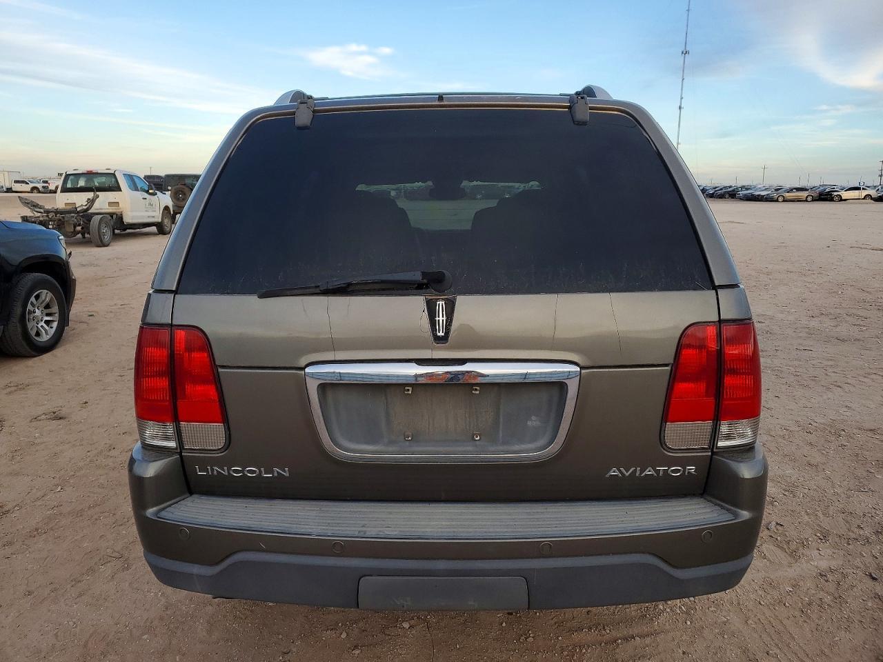 2004 Lincoln Aviator - Фото 6