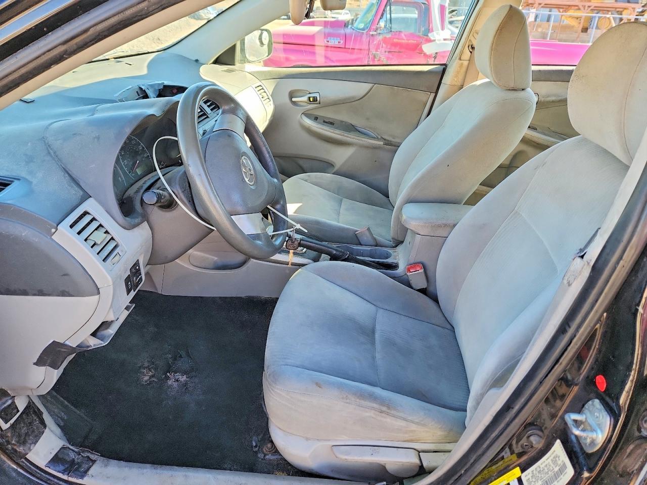 2010 Toyota Corolla Le - Image 7