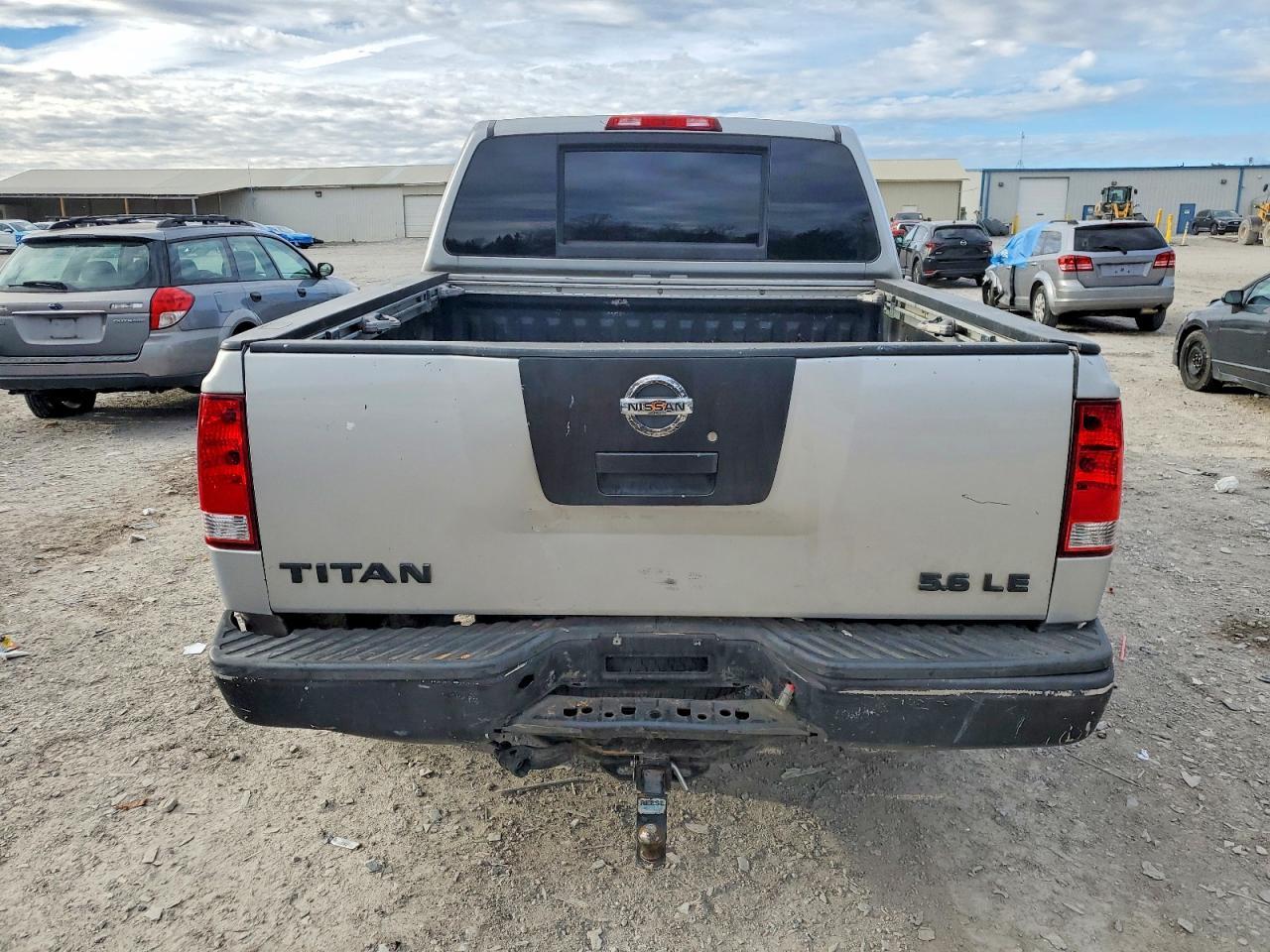 2009 Nissan Titan Xe - Image 6
