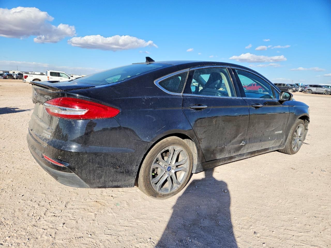 2019 Ford Fusion Titanium - Фото 3