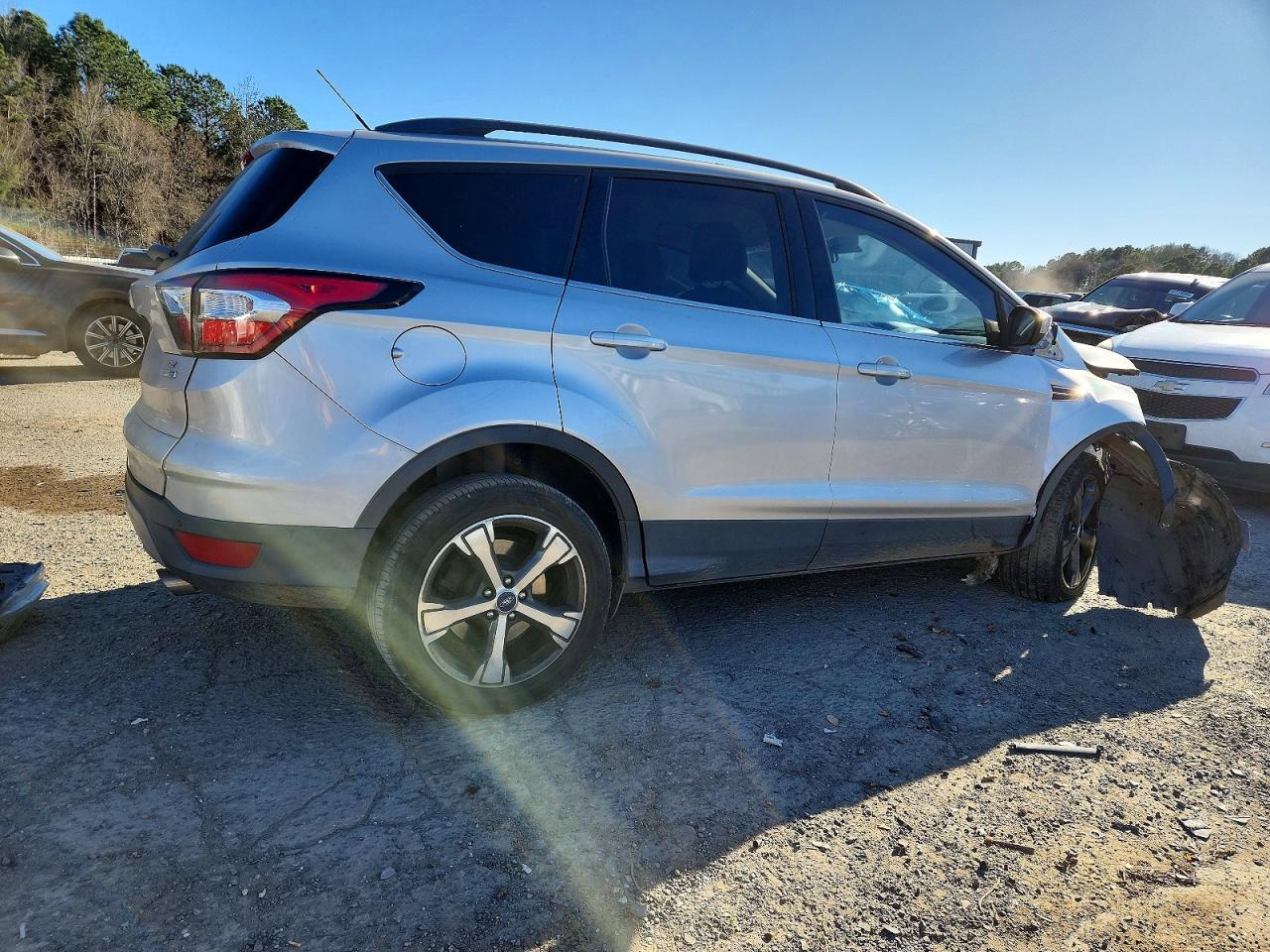 2017 Ford Escape Se - Фото 3