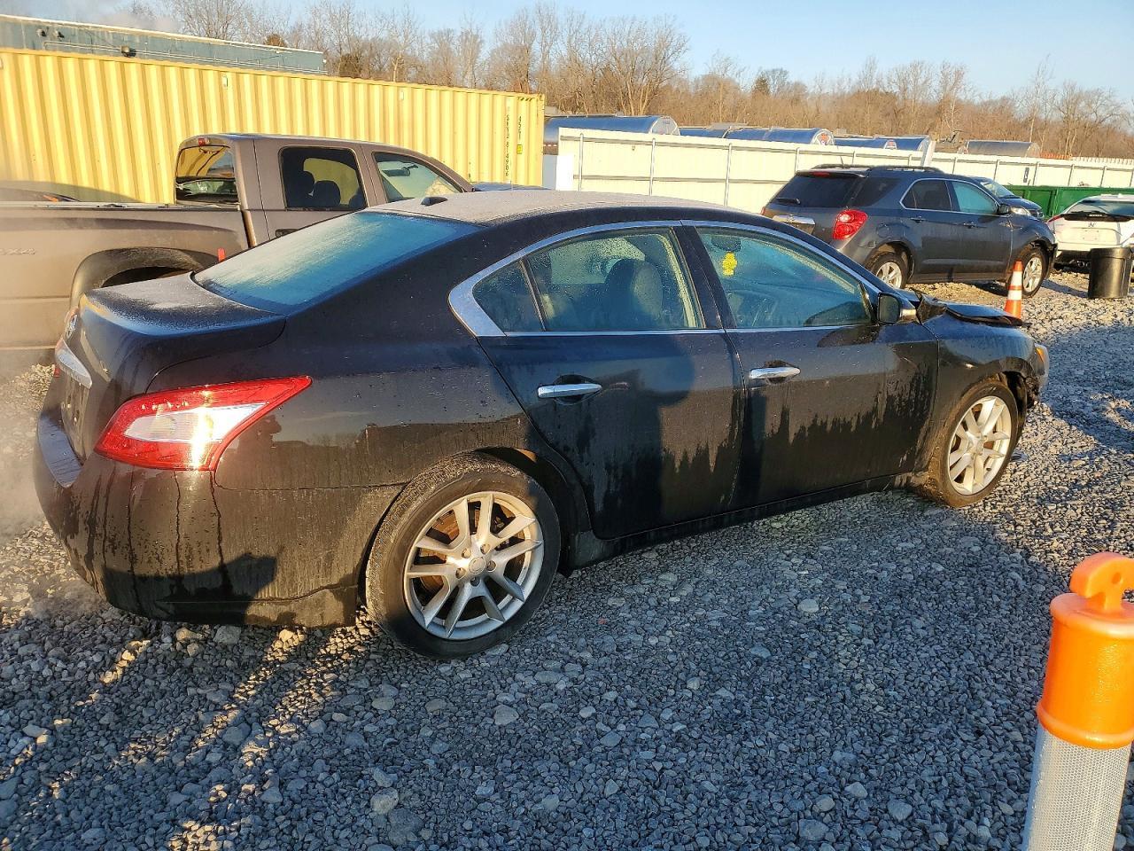 2010 Nissan Maxima S - Фото 3