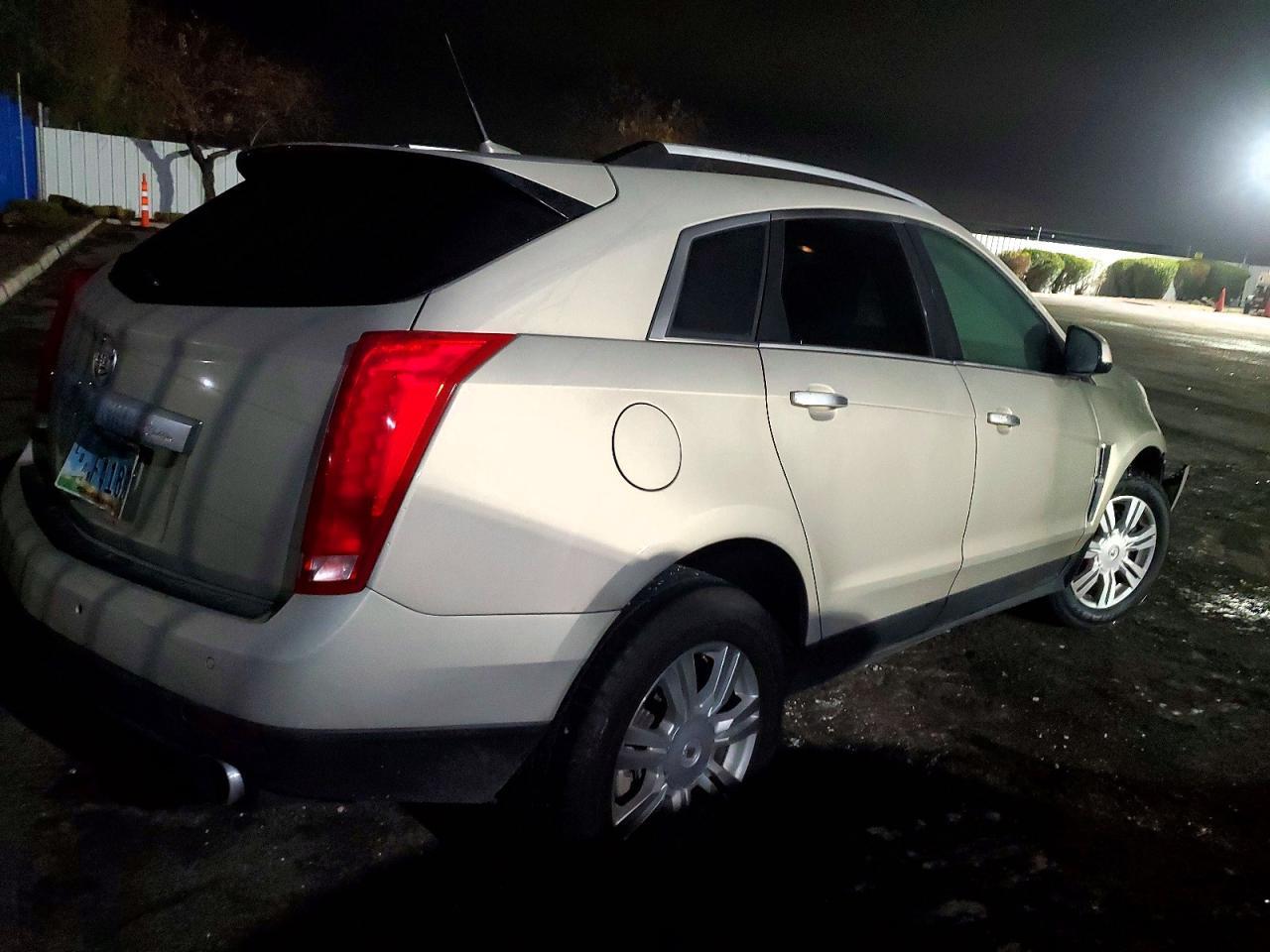 2011 Cadillac Srx Luxury - Image 3