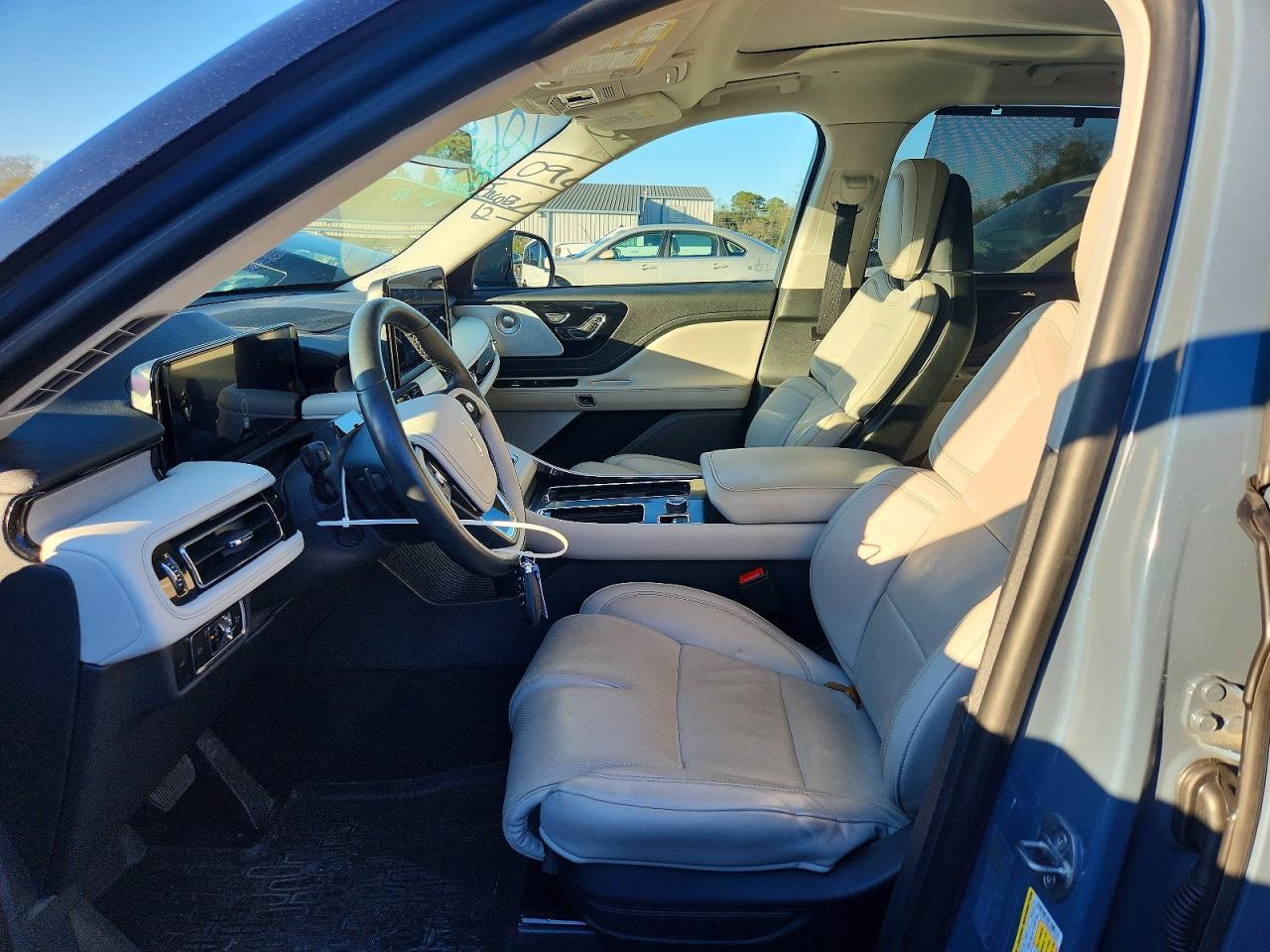 2025 Lincoln Aviator Reserve - Image 7