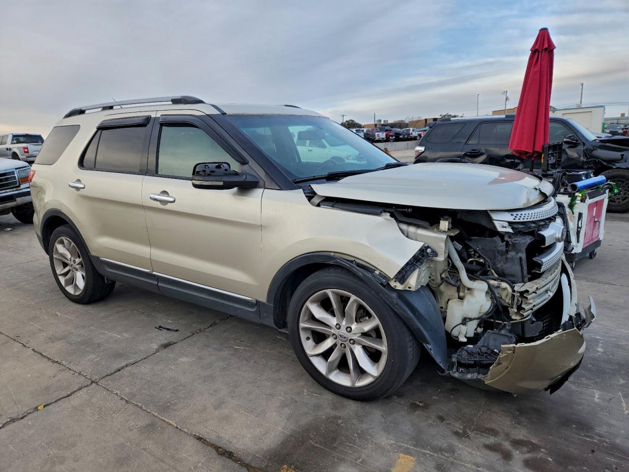 2011 Ford Explorer Xlt - Image 4