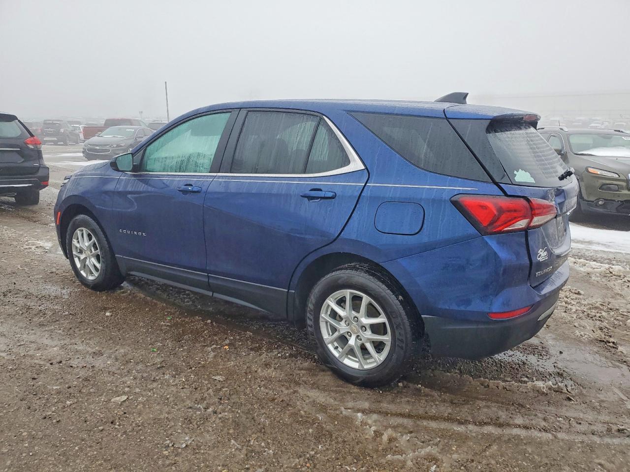 2022 Chevrolet Equinox Lt - Image 2