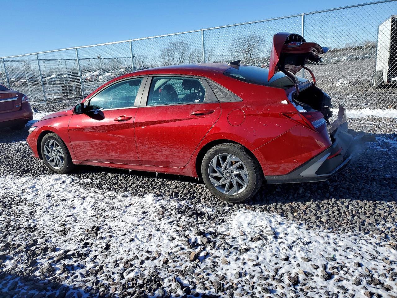 2024 Hyundai Elantra Blue - Image 2