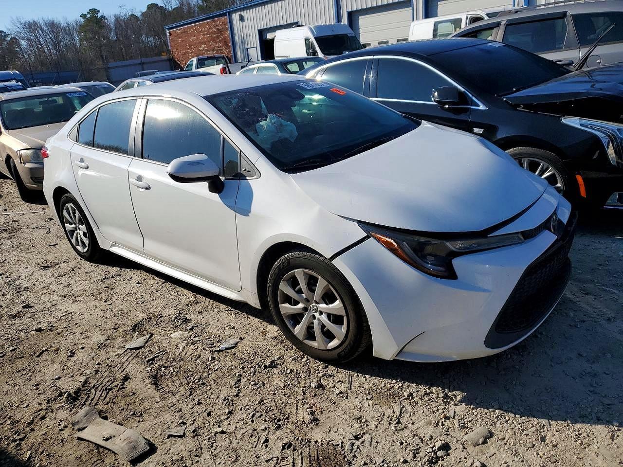 2021 Toyota Corolla Le - Image 4