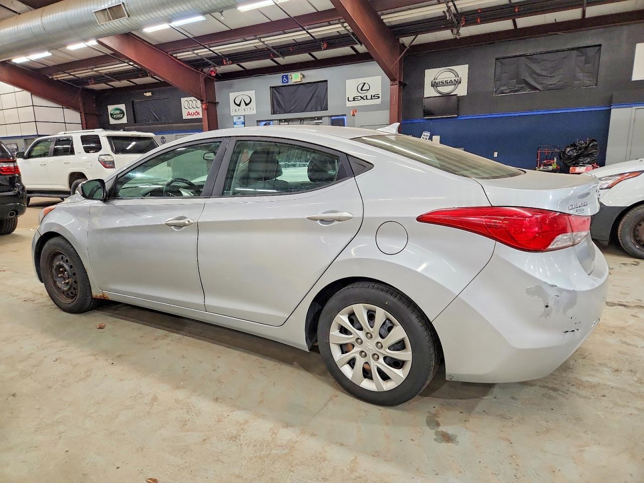 2011 Hyundai Elantra Gls - Image 2