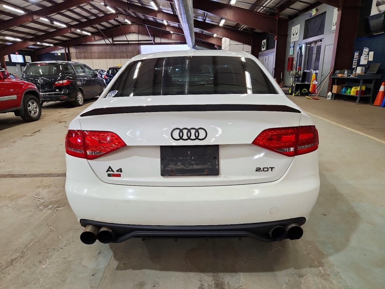 2010 Audi A4 Premium Plus - Фото 6