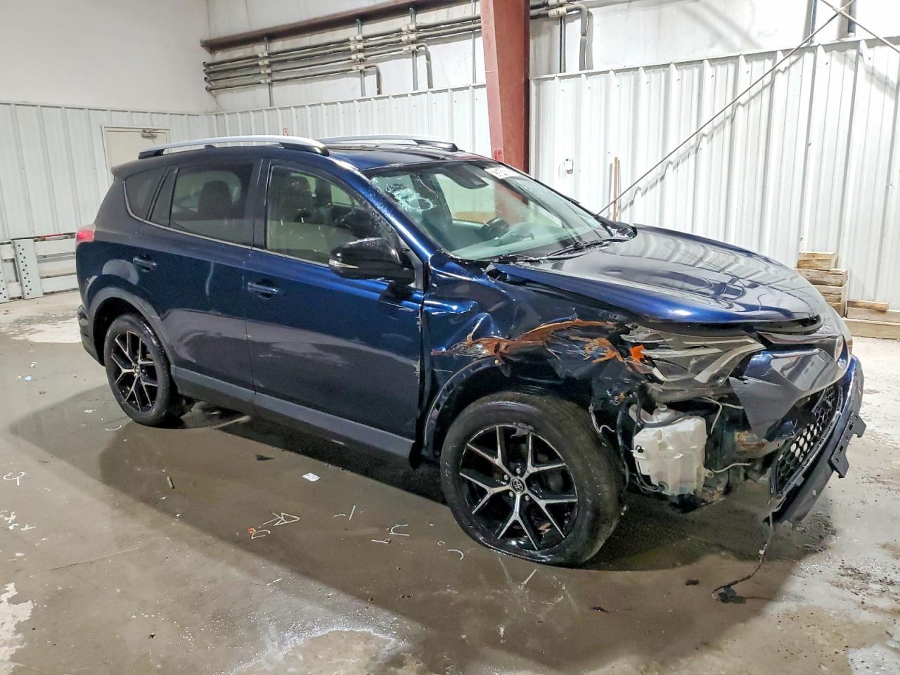2017 Toyota Rav4 Se - Фото 4