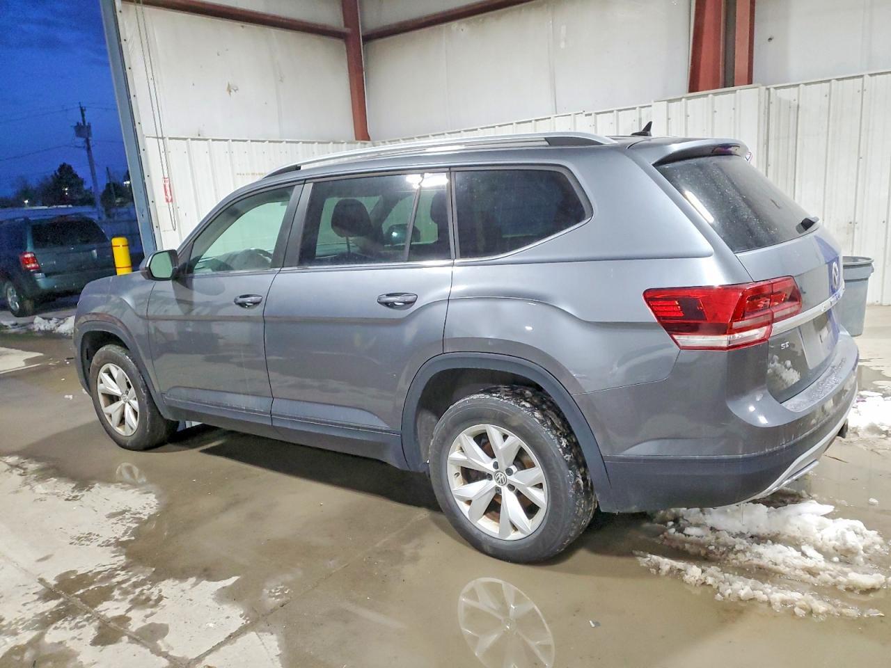 2019 Volkswagen Atlas Se - Фото 2
