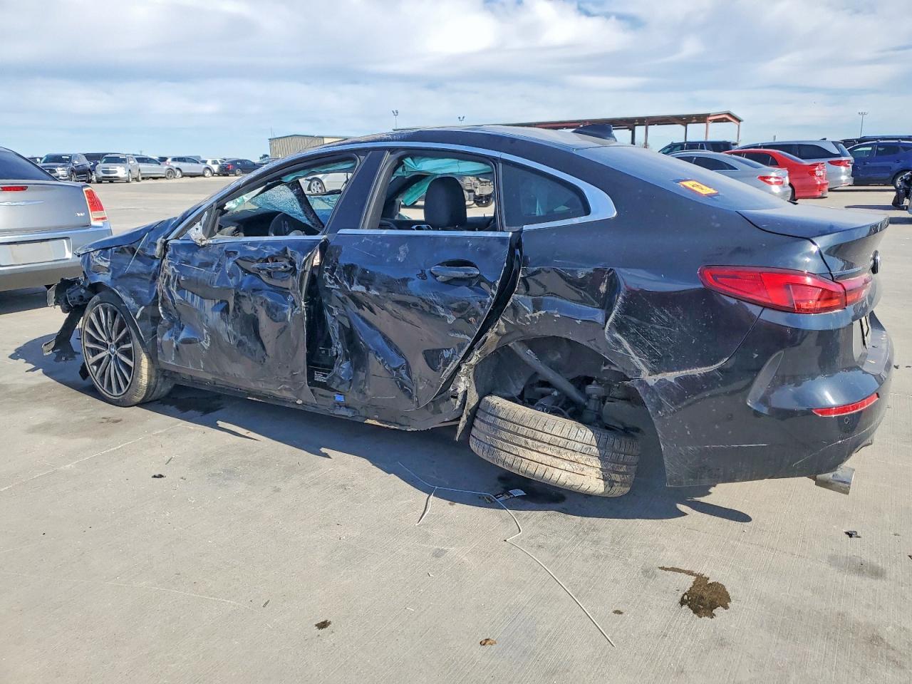 2023 BMW 228I - Фото 2