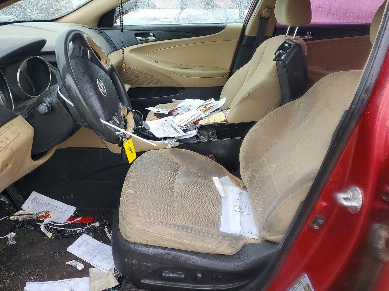 2011 Hyundai Accent - Image 7
