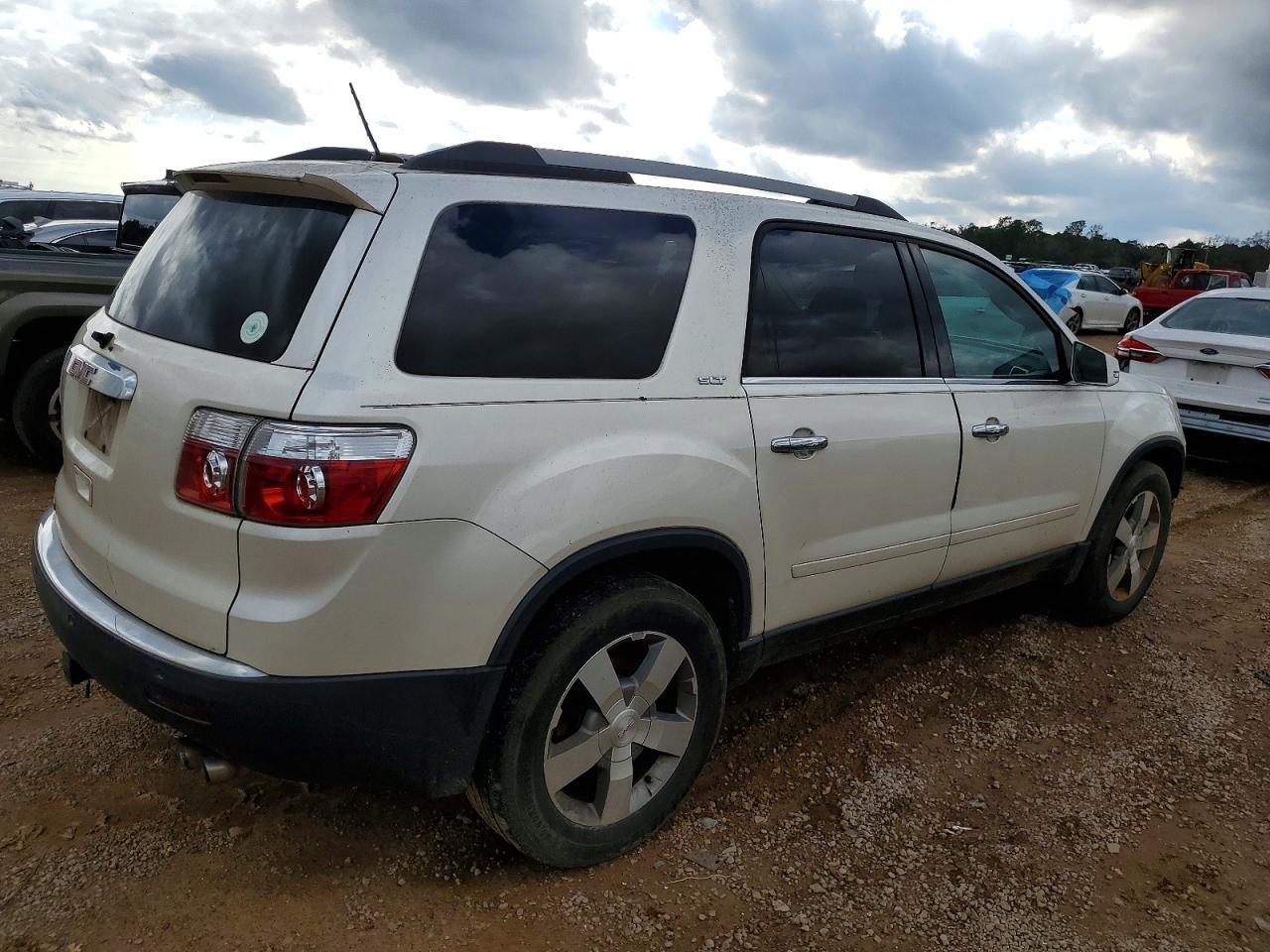 2011 GMC Acadia Slt-1 - Image 3