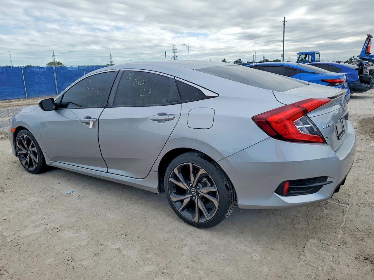 2021 Honda Civic Sport - Фото 2