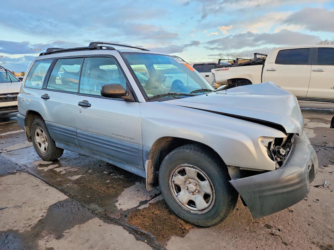 2002 Subaru Forester L - Фото 4