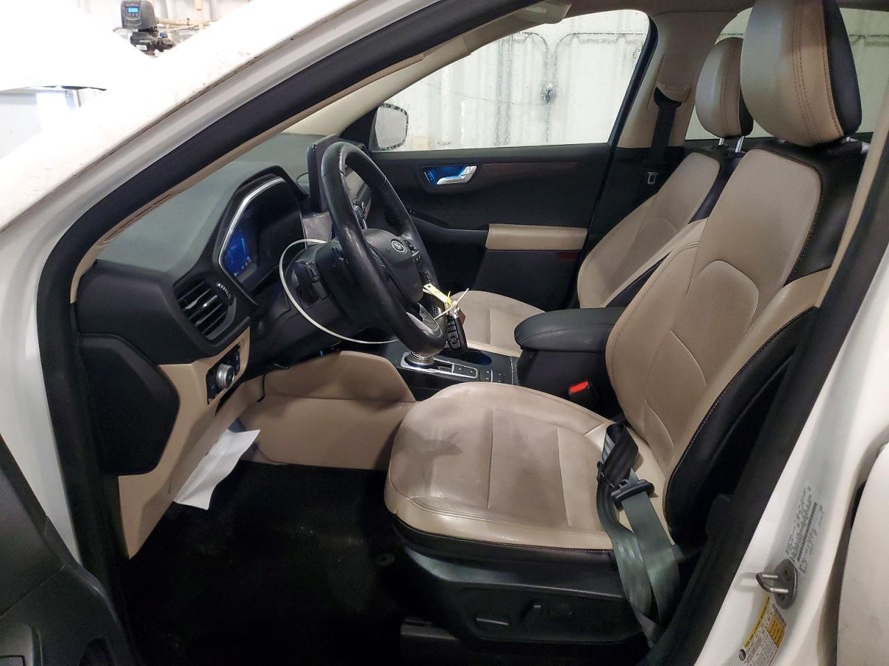 2020 Ford Escape Titanium - Фото 7