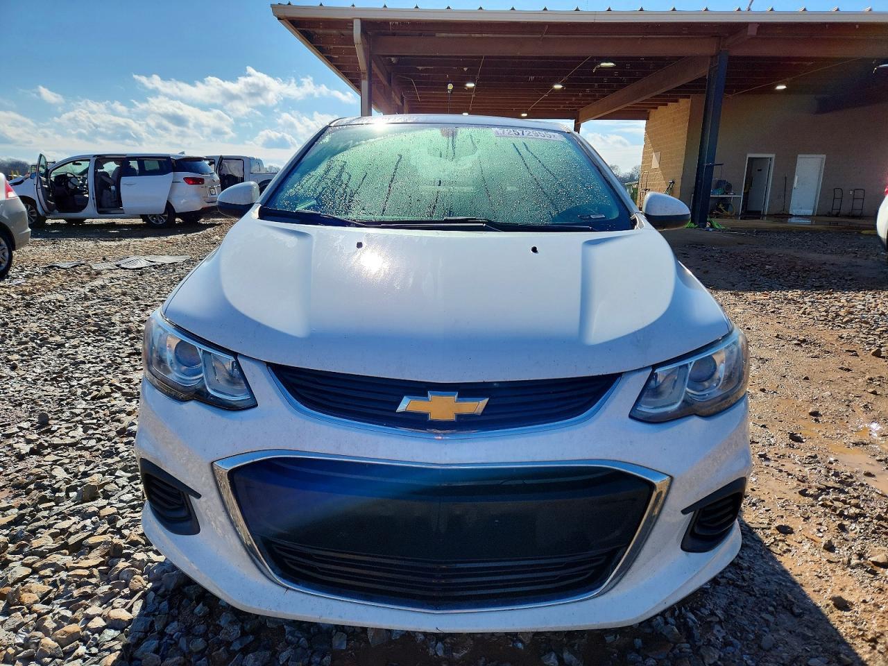 2018 Chevrolet Sonic Lt - Image 5