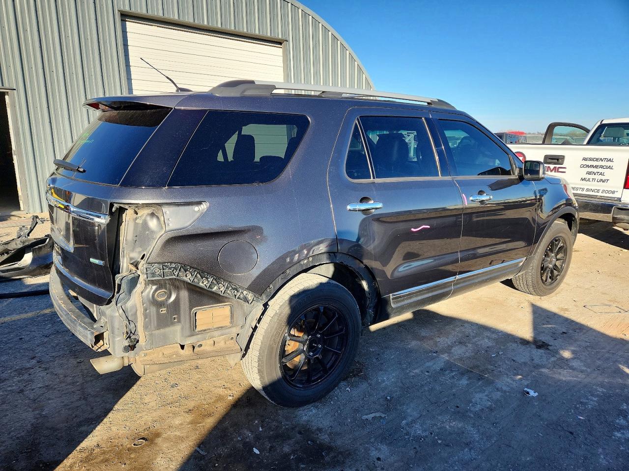 2015 Ford Explorer Xlt - Фото 3