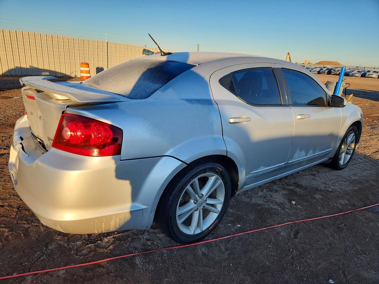 2012 Dodge Avenger Sxt - Фото 3