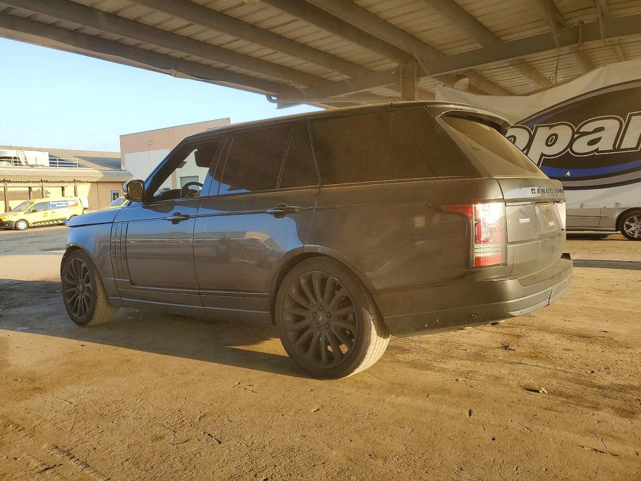 2017 Land Rover Range Rover Supercharged - Фото 2