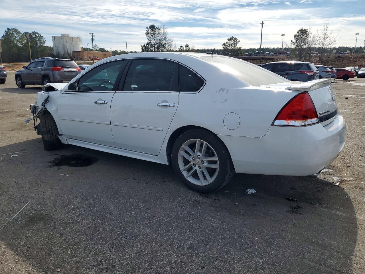 2010 Chevrolet Impala Ltz - Фото 2