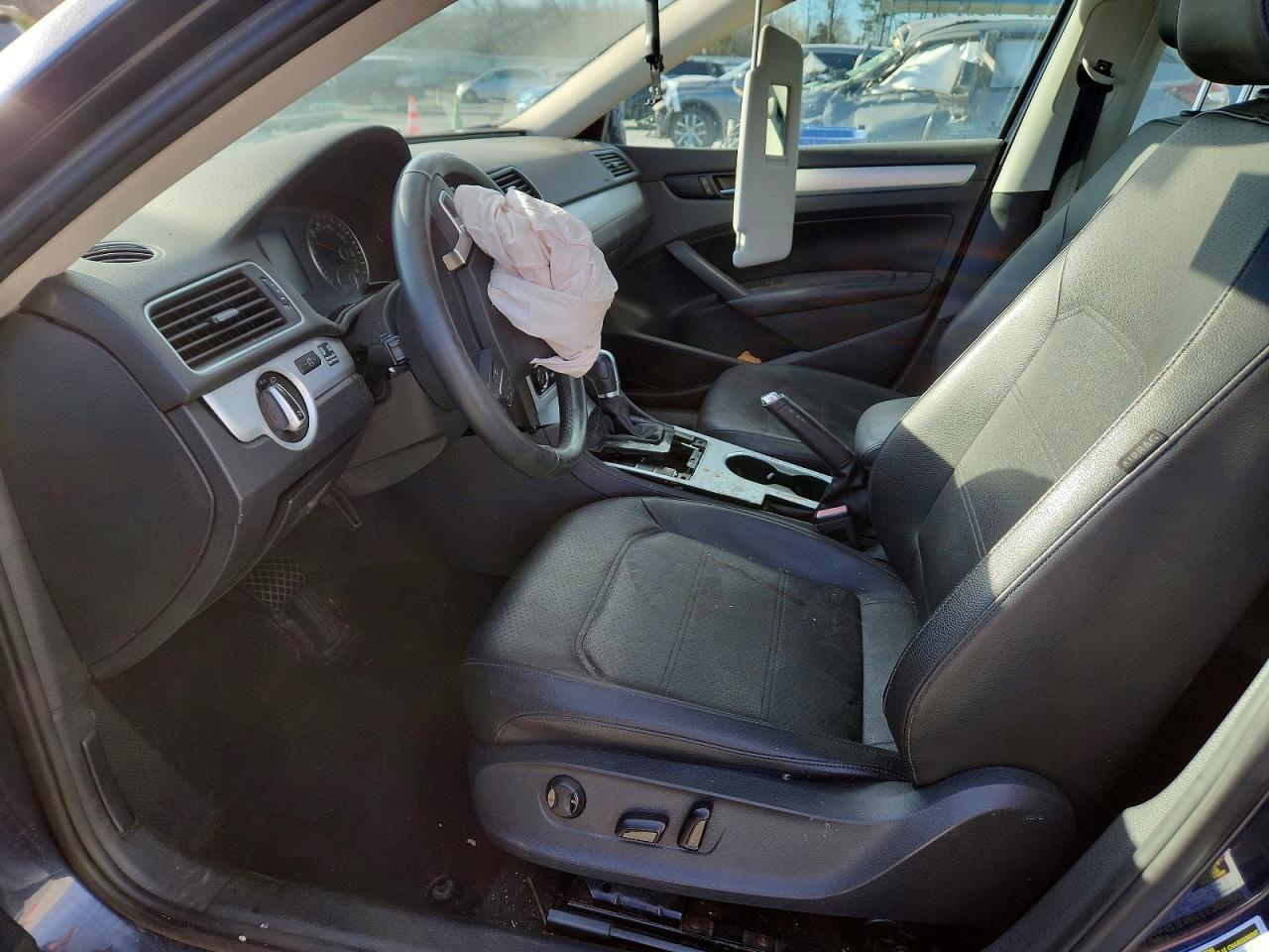 2013 Volkswagen Passat Se - Image 7