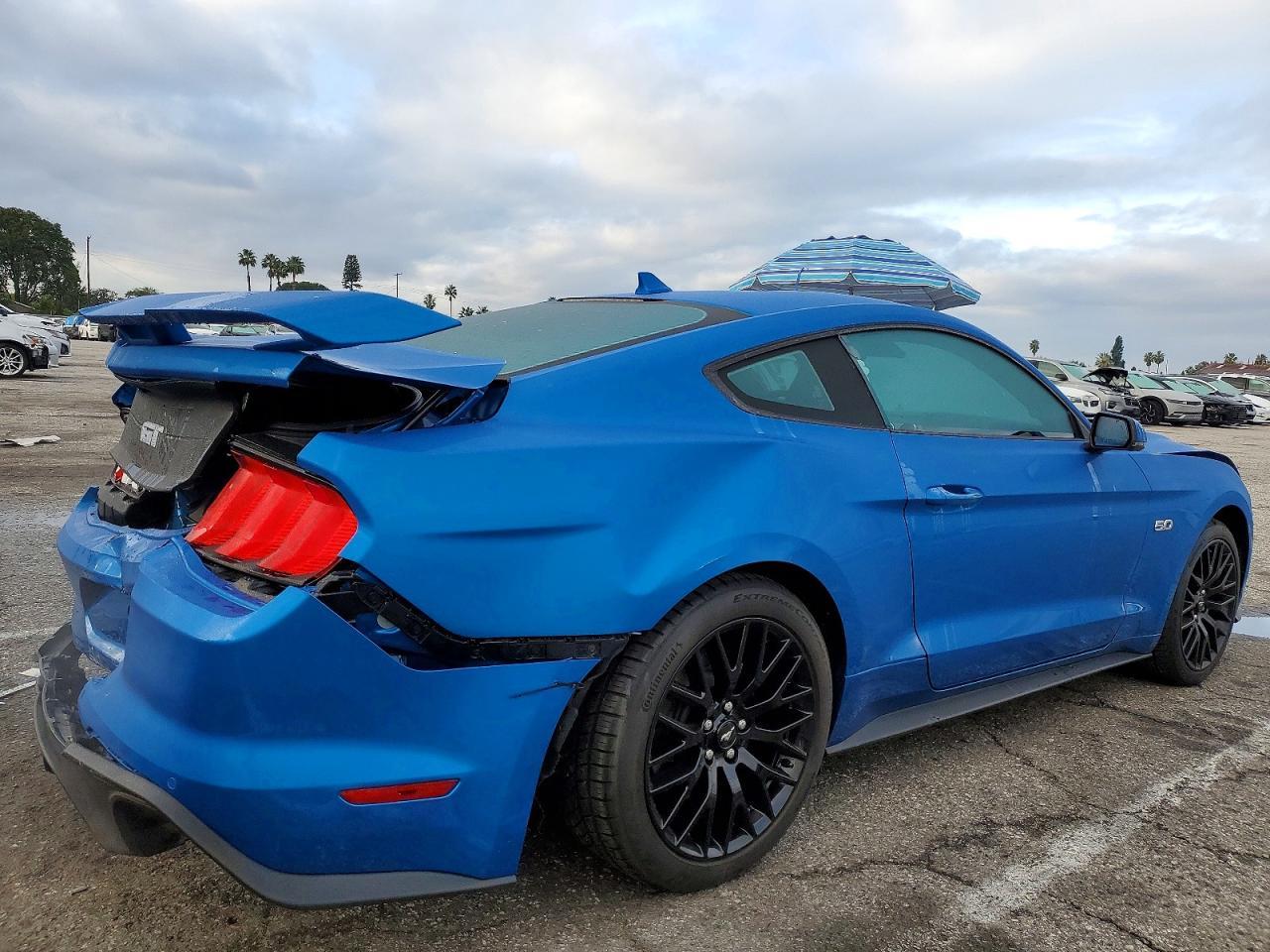 2021 Ford Mustang Gt - Фото 3