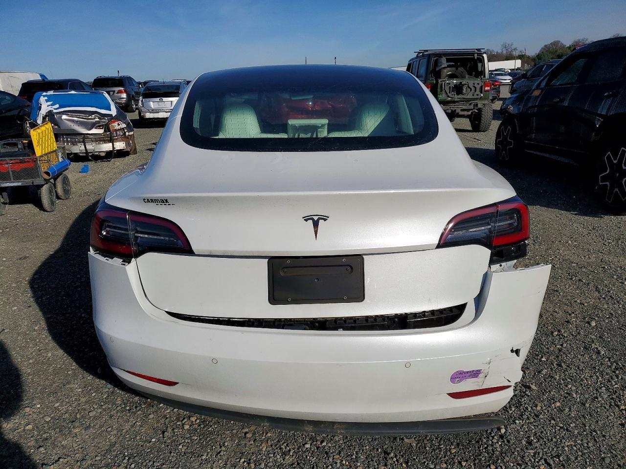 2019 Tesla Model 3 - Фото 6