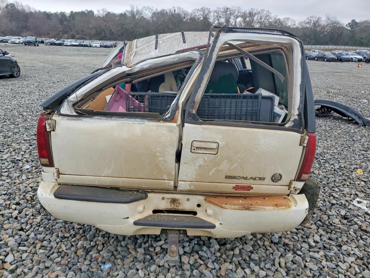 2000 Cadillac Escalade - Image 6