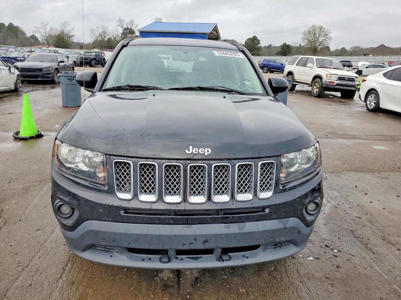 2017 Jeep Compass Latitude - Image 5