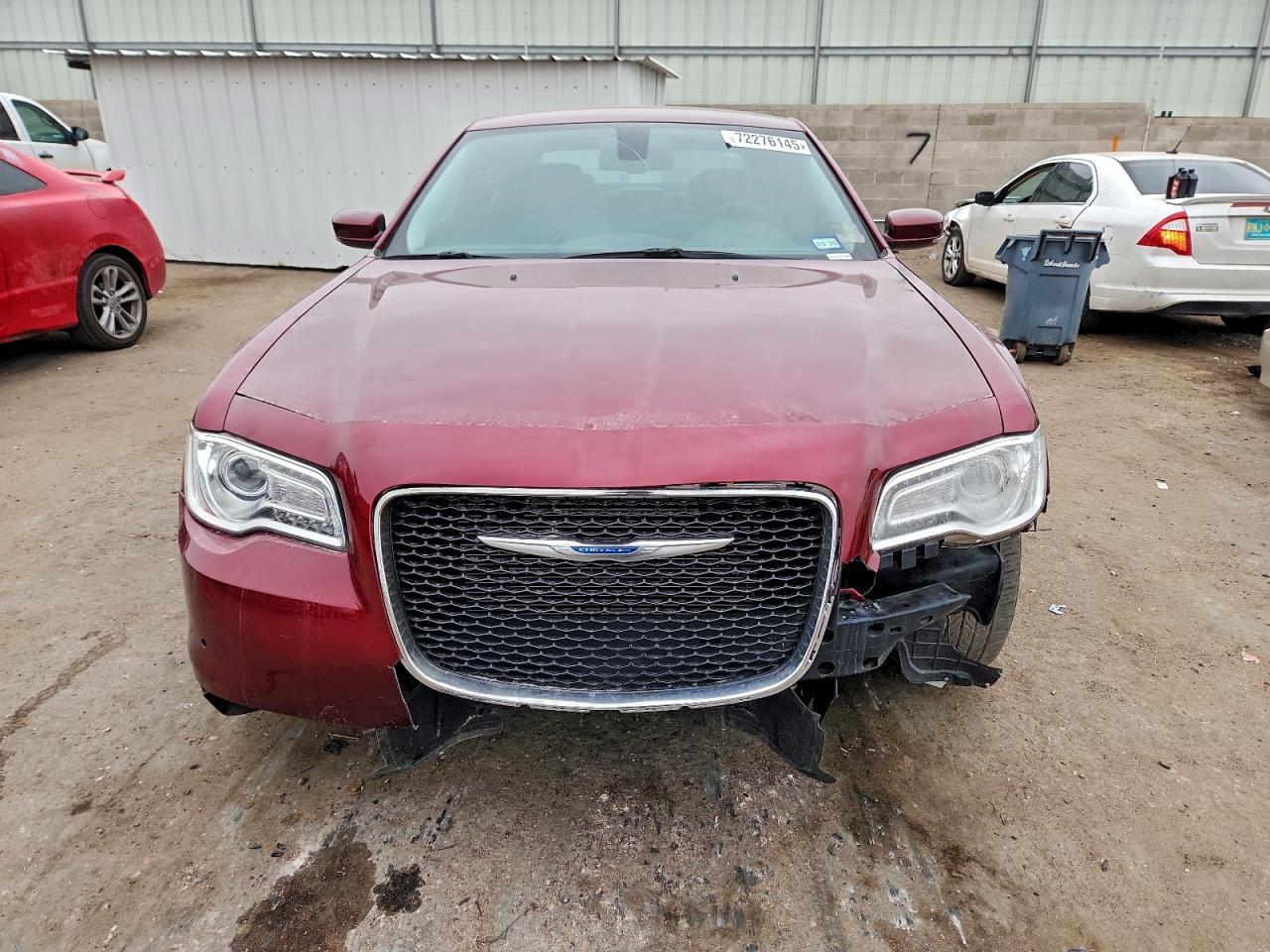 2021 Chrysler 300 Touring - Фото 5